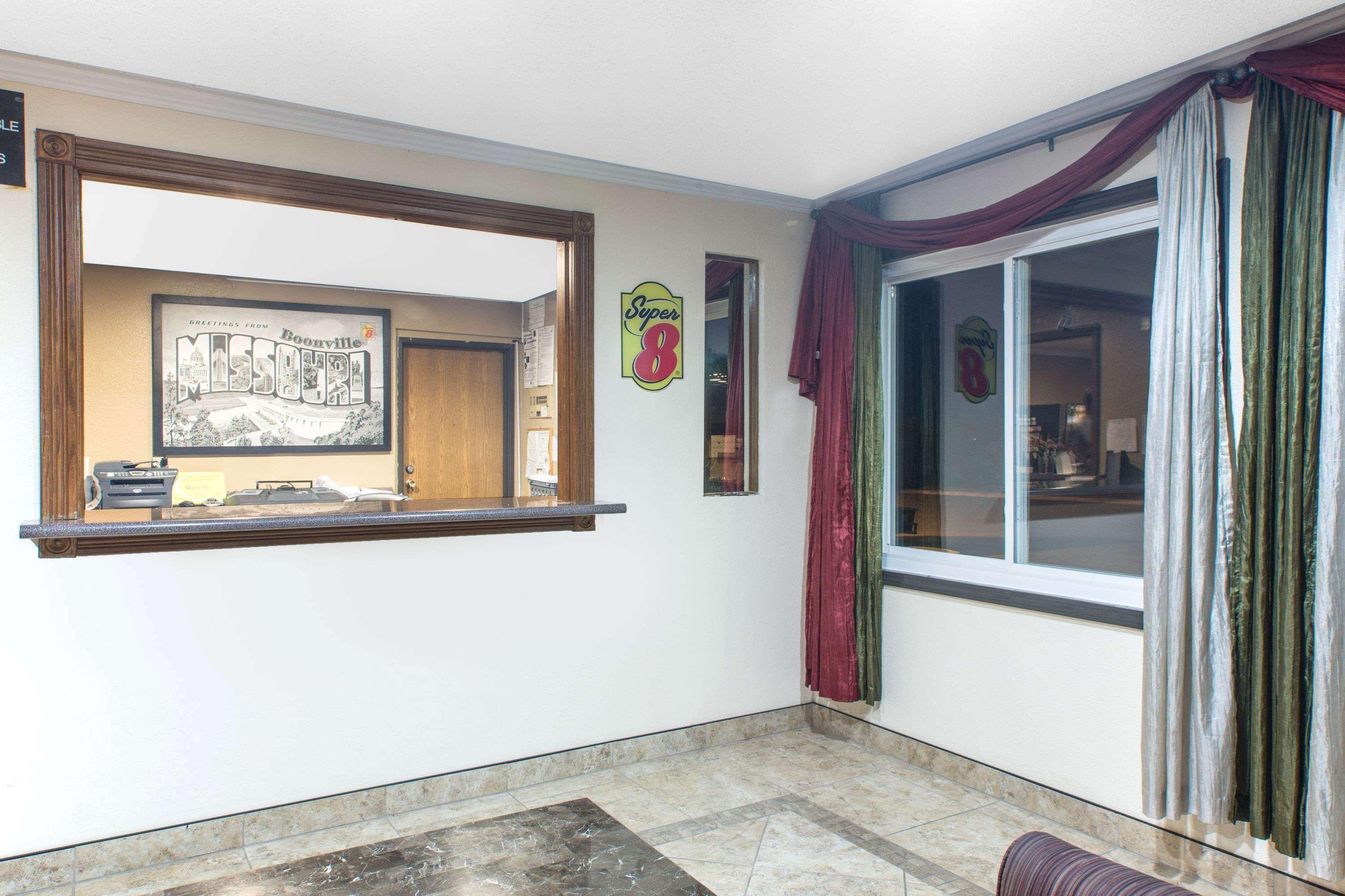 Super 8 By Wyndham Boonville Εξωτερικό φωτογραφία